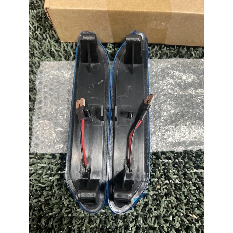 Unbranded (2-Pk) Side Repeaters Blue LCL-6313222TM (#95)