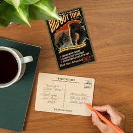 Hinton, West Virginia, Vintage Sign, Bigfoot Tours (4x6 Birch Wood Postcards, 2-Pack Stationary, Rustic Home Wall Decor)