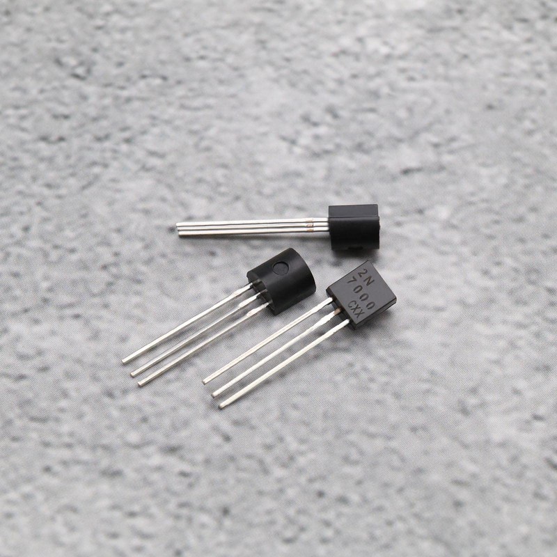 100 x N-Channel 2N7000 MOSFET Transistor TO-92 0.3A 60V 3-Pin
