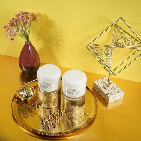 Half Club/Celler Hub / 하프클럽/셀러허브_여성트랜드패션식물성 매끈한피부결 여자화장품 크림 2개