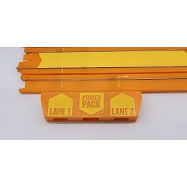 Autoworld Brand New - Auto World 15" Terminal Track Hot Awheels - Orange/Yellow (H0046-2)