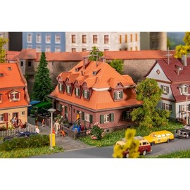 FALLER Garden City 232163 N Settlement House Track Gauge N