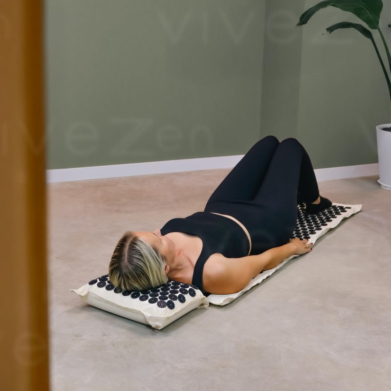 Vivezen - Acupressure Cushion - 40 x 30 cm -