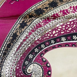 FAIRYGATE Scarf Women's Silk Scarves for Women Large Satin Square Neckerchief Silk Feel Hair Fashion Headscarf, 61006