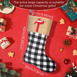 Medias de Navidad con monograma grande de 20 pulgadas con bordado inicial de Navidad, medias de arpillera a cuadros de búfalo negro y blanco, para decoración de chimenea de árbol de Navidad, letra T