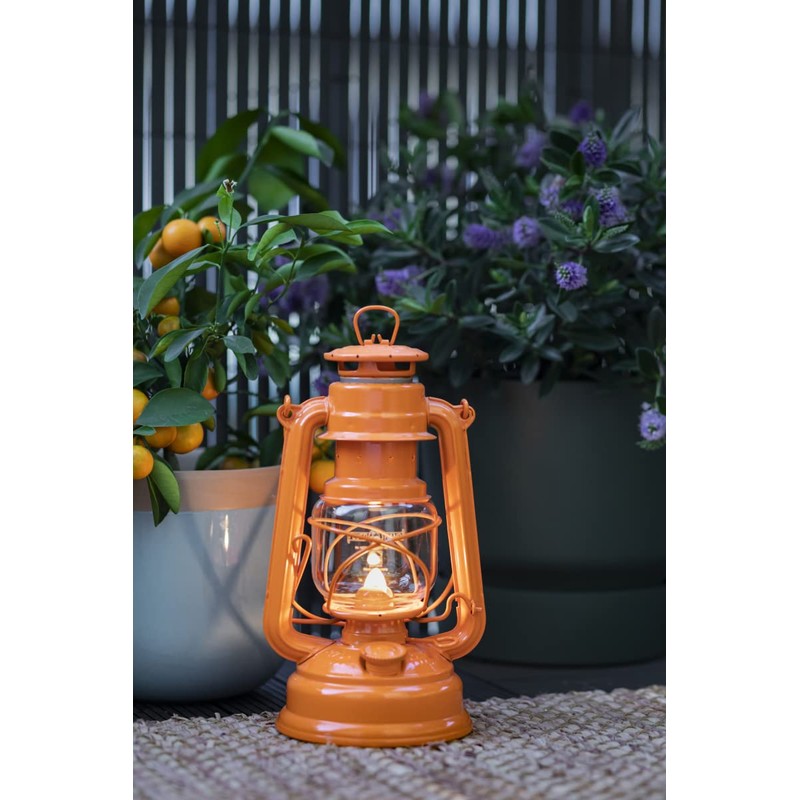 Petroleum Storm Lamp Feuerhand 276 Orange