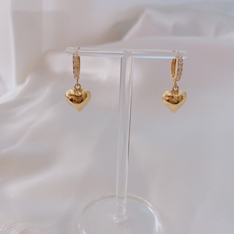 18k bold one-touch plump heart cubic silver earring design /