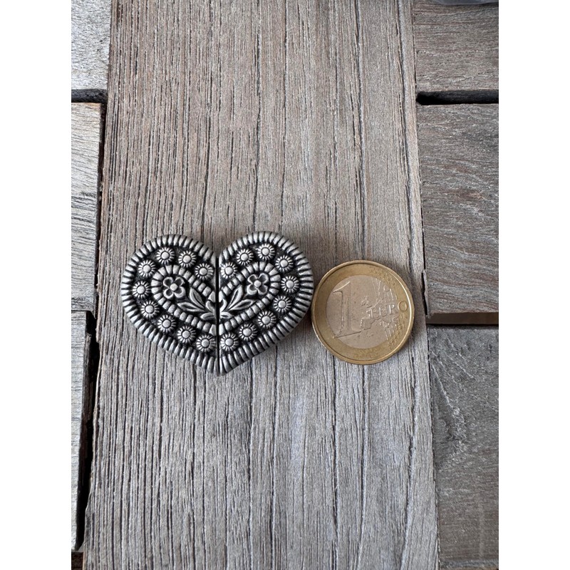 Hartmann-Knöpfe Heart Shape Small Silver Antique Silver Costume Clasp Dirndl