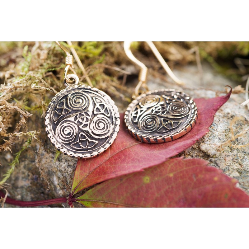 WINDALF Silan Celtic Triskele Earrings 1.9 cm Bronze, Fabric jewellery