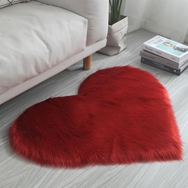CHUYIX Faux Lambskin Rug, 1 Piece, Heart-Shaped Fluffy Carpet Floor Mat, Soft and Fluffy, Living Room, Bedroom, Decorative Heart, Small Rug, Faux Fur, Office Dorm, Faux Fur Rug, Bathroom Mat