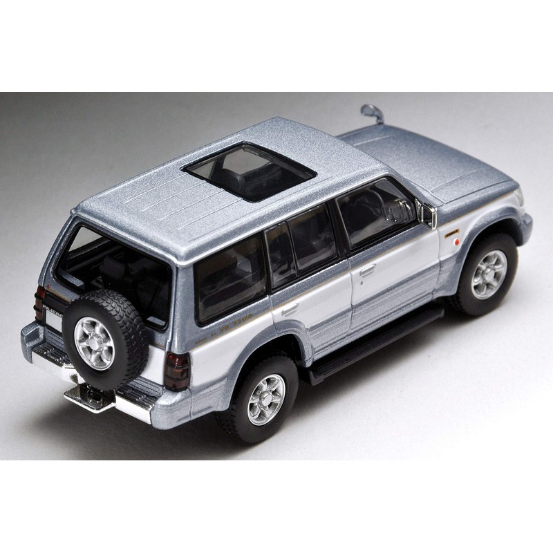Tomica Limited Vintage Neo 1/64 LV-N189a Mitsubishi Pajero Mid Roof