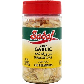 Sadaf Dried Garlic Sliced - Garlic for Cooking & Food Seasoning - Kosher & Vegetarian - 4.5 oz Bottle with Shaker Top