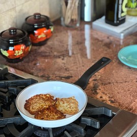 STP GOODS Flonal ONICE WHITE Ceramic Non-Stick Frying Pan, They are free of PFAS, PFOA and Heavy Metals (11" (28 cm))