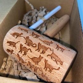 Stodola Engraved Mini Rolling Pin with BEAUTIFUL CATS Pattern