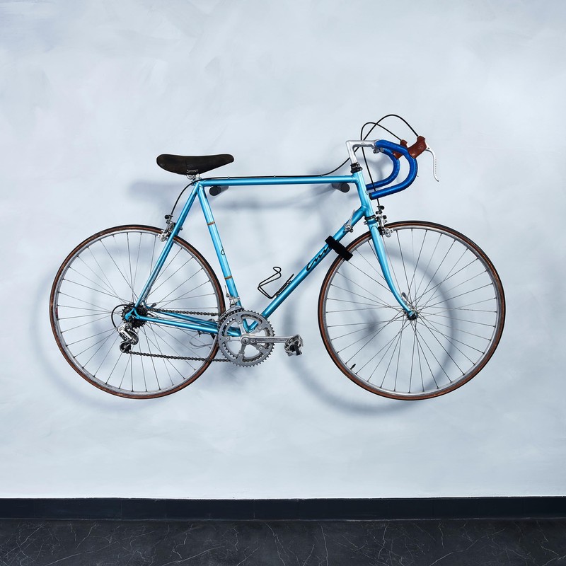 Borgen Bicycle Wall Mount, Elegant Oak Wood with Soft Rubber