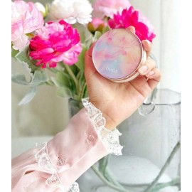 OHUI Ultimate Cover Cushion Moisture Flower Edition No. 1 SPF50+/PA+++ 15g.