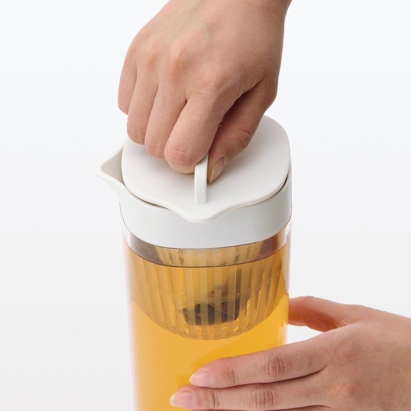 Muji MDC48A2A Horizontal Water Bottle with Strainer, White, Approx. 3.3