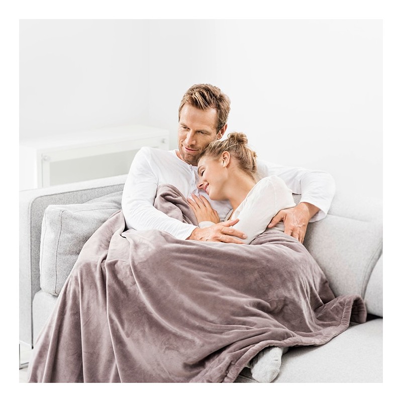 Beurer Cosy Heated Snuggie Throw, HD75