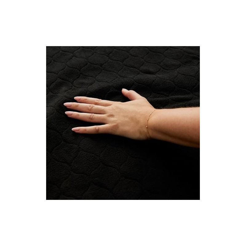 Invizi Large Protector 100x100cm – Twin Pack of Washable Incontinence