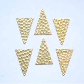 Yummy Treasures 3 Hole Raw Brass Geometric Narrow Hammered Triangle Pendant Charm (6) mtl512B
