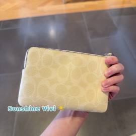 Coach NWT Coach CAQ75 Corner Zip Wristlet In Signature Canvas Silver/Hay