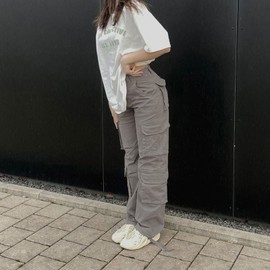 Viatabuna High Waisted Cargo Pants for Women Baggy Y2k Straight Wide Leg Pants with Pockets Streetwear