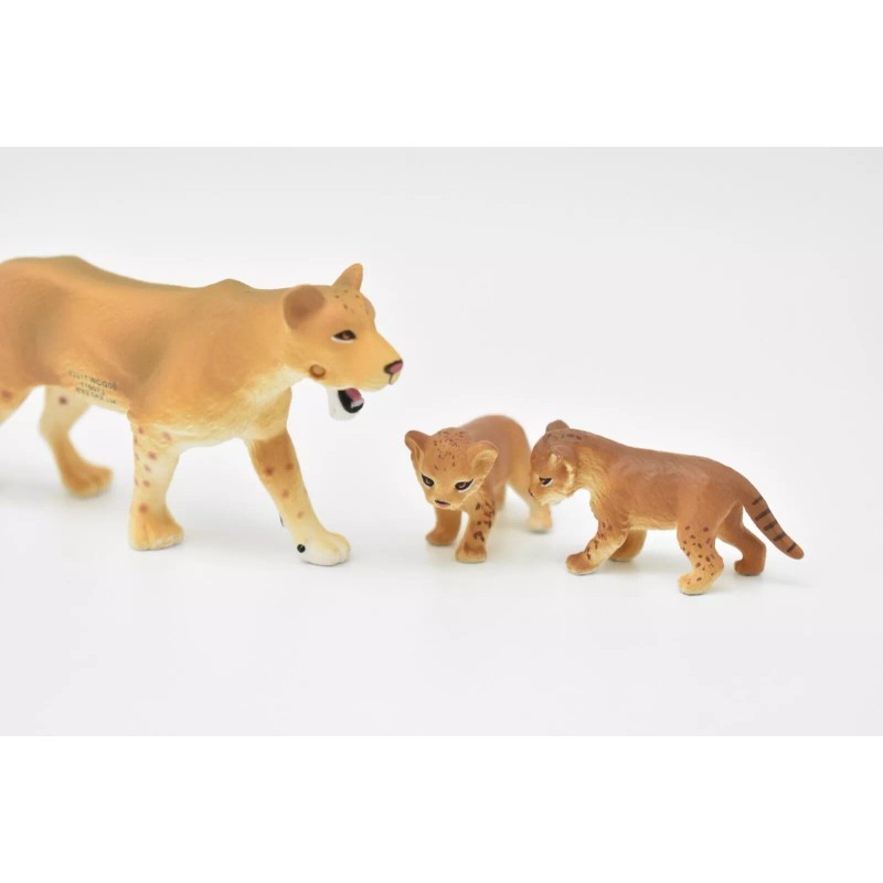 C/O Lioness with two Cubs, Museum Quality Plastic Replica Toys