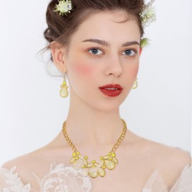 Firstmeet Gorgeous Water-Drop Resin Rhinestone Necklace Elegant Crystal Collar for Women(XL-1278-Beige)