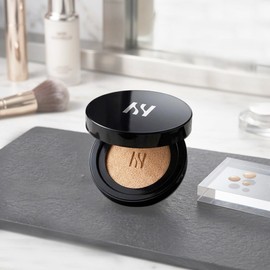 Hera Black Cushion Pact No. 21 Vanilla Original Cushion with good 24H long-lasting coverage / 헤라 블랙 쿠션 팩트 21호 바닐라 본품 24H 지속 커버력 좋은 쿠션
