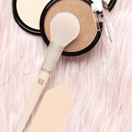 Hera Powder Brush + Foundation Puff Base Tool Kit Brush Puff Set / 헤라 파우더 브러쉬+파운데이션 퍼프 베이스 툴 키트 브러쉬 퍼프 세트