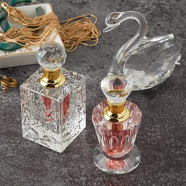 Okuna Outpost Crystal Glass Perfume Bottle Set - Refillable Perfume Bottles for Fragrance & Oils - Boudoir Props - Pack of 2, Transparent Glass, Round