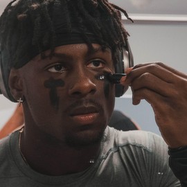 DELISOUL EYE BLACK STICK, Anti-Glare Eye Black For Baseball Softball Football Hockey Lacrosse, Sweat-Proof Eye Black Grease Paint, Smooth & Long Lasting, Rich Full Coverage Color, 0.67 oz