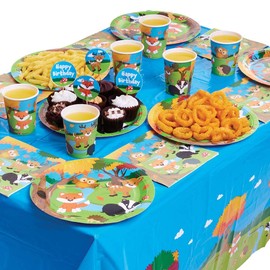 Baker Ross FX161 Woodland Animals Party Table Cover - Pack of 1, Plastic Wipeable Table Cloth, Kids Party Table Decoration, Birthday Party Supplies, Party Table Cover, 137 x 183 cm