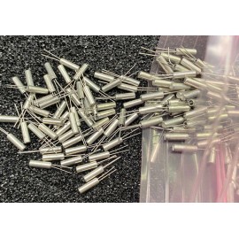 FOX NC26-32.768KHz Crystal Tuning Fork 12.5pF 20PPM 2mm X 6mm **NEW** Qty.10