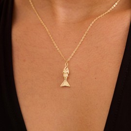 GUOKE Gold Cute Fish Necklace for Women – 14K Gold Plated Fish Pendant, Dainty Ocean Minimalist Jewelry for Her