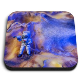 1 x Square MDF Fridge Magnet - Mini Astronaut Figure Alien Planet 12375