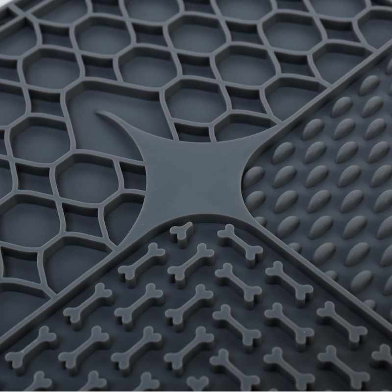 Park Life Designs Calming Lick Mat, 9-Inch, Silicone, Dark Grey