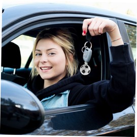 GRIRIW Sports Ball Puzzle Keychain Sports Ball Shape Key Ring Souvenir for Fans Durable Decorative Keychain for Bags and Cars