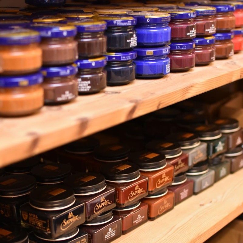 SAPHIR Creme Surfine Pommadier Shoe Polish - Beeswax Cream for