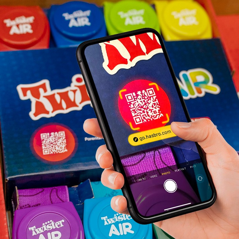 Hasbro Gaming Twister Air Twister Game with App and Augmented