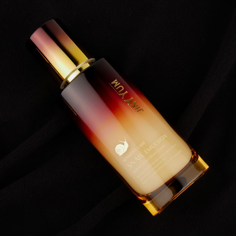 Genieum Sensitive Care Snail Snail Slime Moisturizing Water Emulsion /