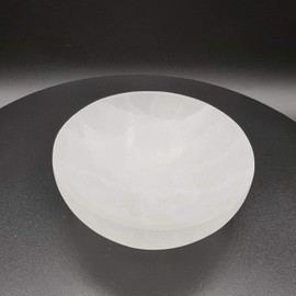 LANDSTER Selenite Bowl Jewellery Bowl Selenite Charging Bowl Crystal Decorative Bowl Healing Gemstone Cleaning Bowl Healing Crystals Spiritual Energy Decoration Home Decor (Round)