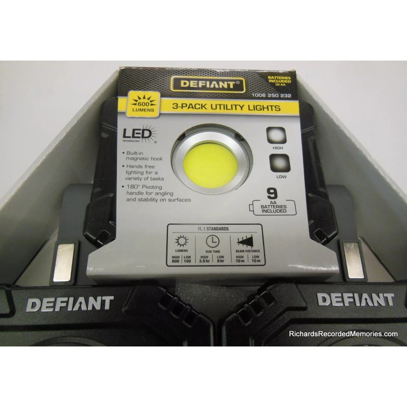 Defiant New Defiant 600 Lumens 3Pack Utility Lights Magnetic Hook