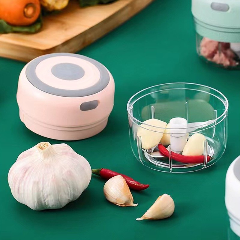 Electric Garlic Chopper 250ml Cordless Operation Multifunctional Detachable Mini Food