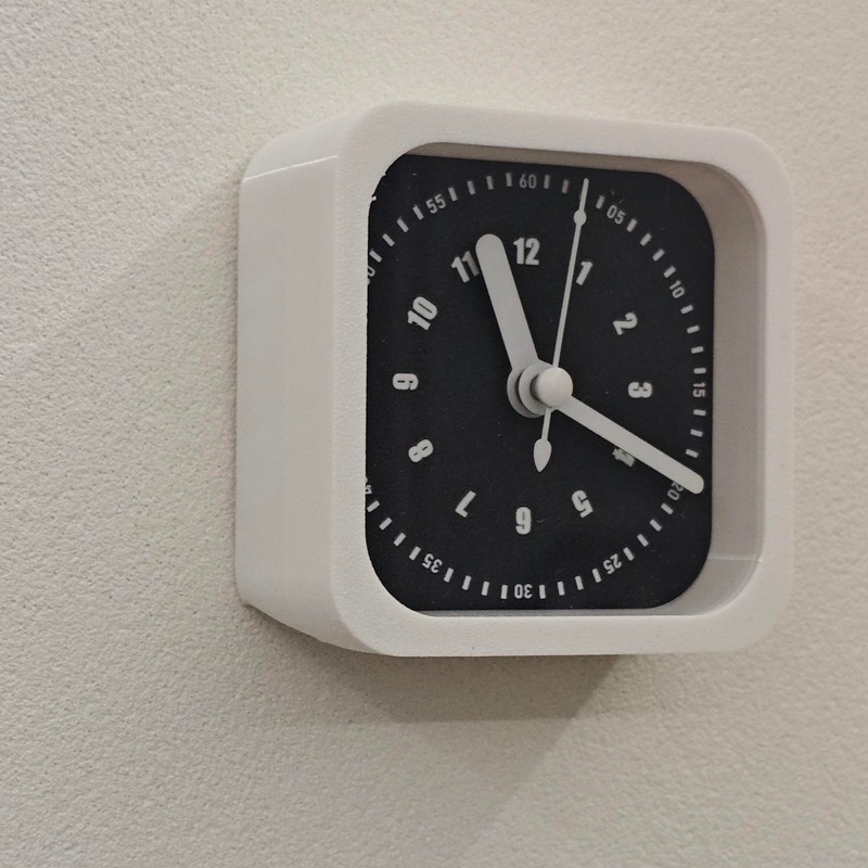 3.2 Inch Square Silent Analog Clock, Magnetic Multi-Purpose Small Quartz