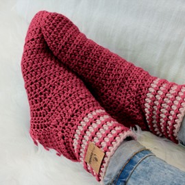 myboshi Shimanto Socks Crochet Set, Crochet Set for Beginners, Includes No.2 Wool, Crochet Hook and Instructions, Label, Crochet Pack, 85% Cotton, 15% Kapok Bordeaux with Crochet Hook