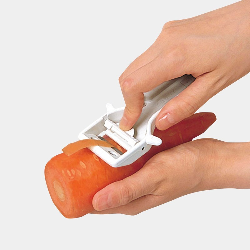 Kai Corporation KAI KITCHEN DH8012 Thickening Thin Peeler with Power