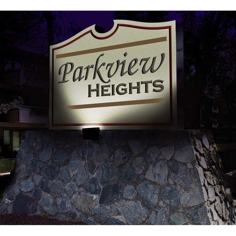 Maxsa 40330 80LM 12 LED Solar-Powered Dusk to Dawn Outdoor