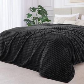 BEDELITE Fleece Blanket Queen Size – 3D Ribbed Jacquard Soft and Warm Decorative Fuzzy Blankets – Cozy, Fluffy, Plush Lightweight Throw Blankets for Couch, Bed, Sofa(Black, 90x90 inches)