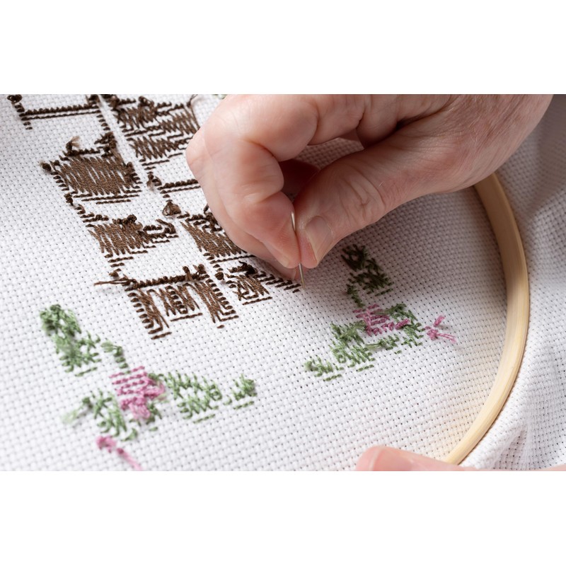 KAMACA Decorative Flower Meadow Embroidery Kit 80 x 80 cm
